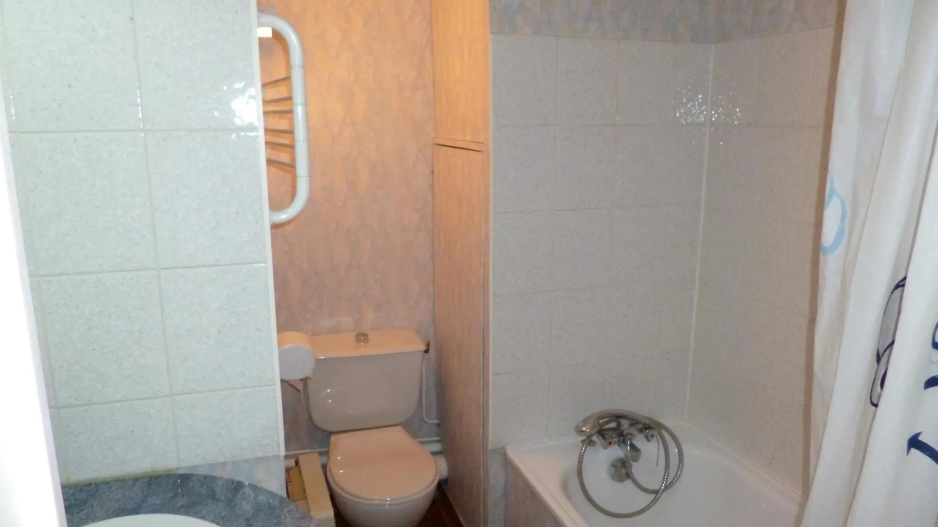 Apartman T2 Dans Domaine Prive Piscine Tennis Parc Parc Aquatique Vue Mer Et Plage Six-Fours-les-Plages